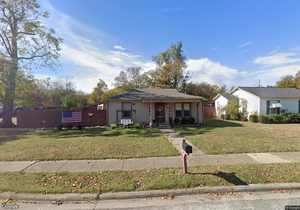 217 Norwood Dr, Hurst, TX 76053 - photo 1