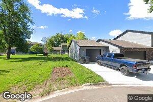 206 Lori Ln, Mankato, MN 56001