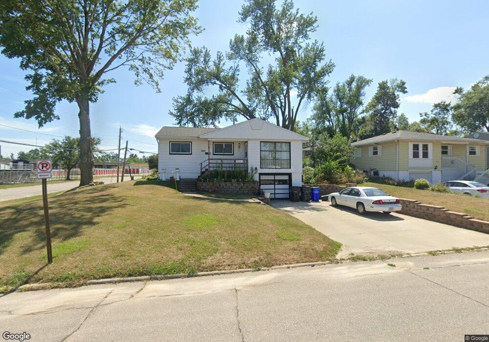 1501 13th Ave SW, Cedar Rapids, IA 52404 - photo 1