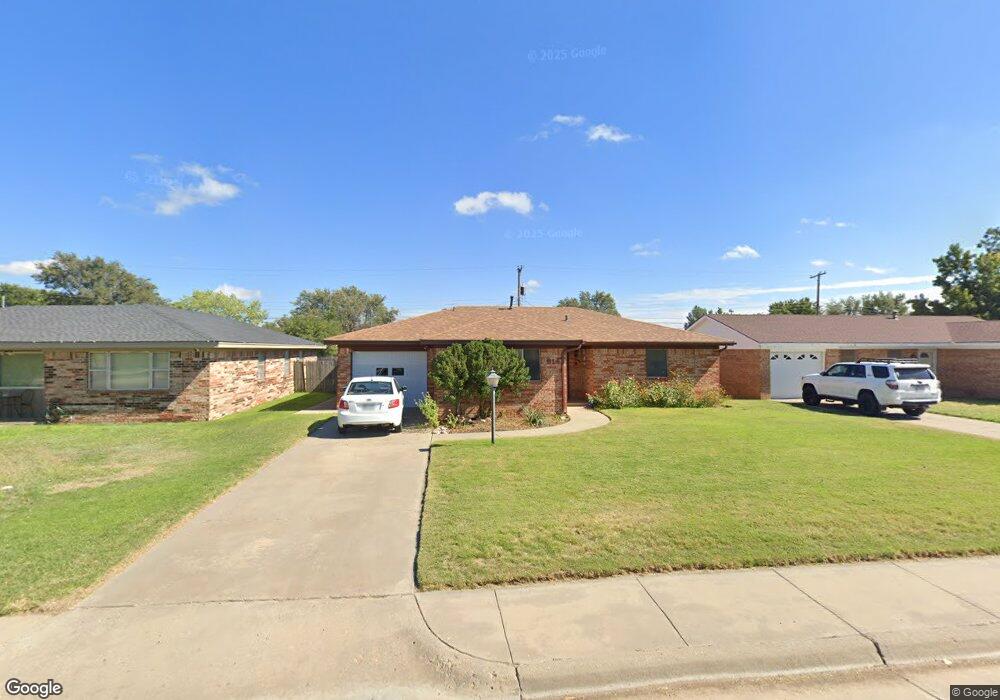 614 Elm Ave, Dumas, TX 79029 - photo 1