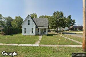 409 8th St, Carrollton, IL 62016
