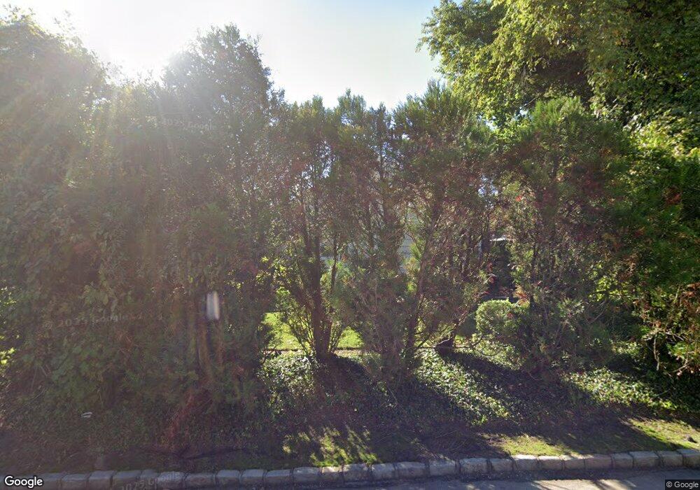 45 Chase Rd, Manhasset, NY 11030 - photo 1