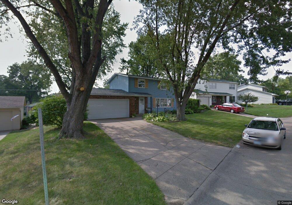 2236 Avalon Ct, Bettendorf, IA 52722 - photo 1