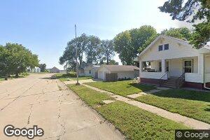 214 S Maple St, Plainview, NE 68769