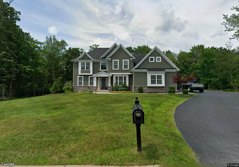 1140 Woodberry Dr, Mountain Top, PA 18707 - photo 1