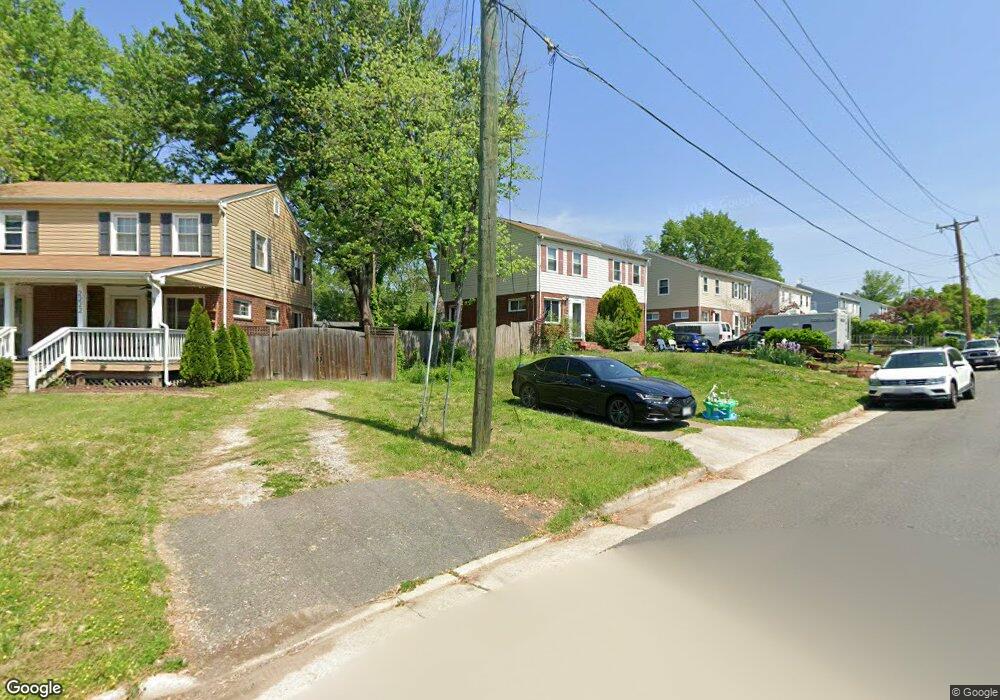 2220 Dartmouth Drive P, Alexandria, VA 22307 - photo 1