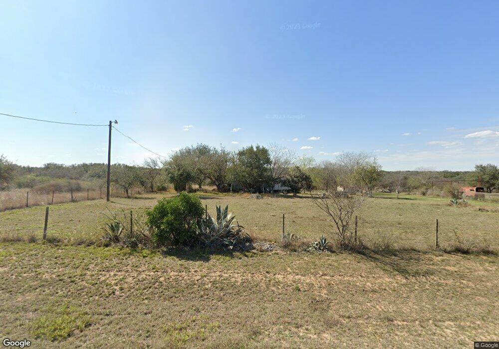 5935 Cherry Ln, Beeville, TX 78102 - photo 1