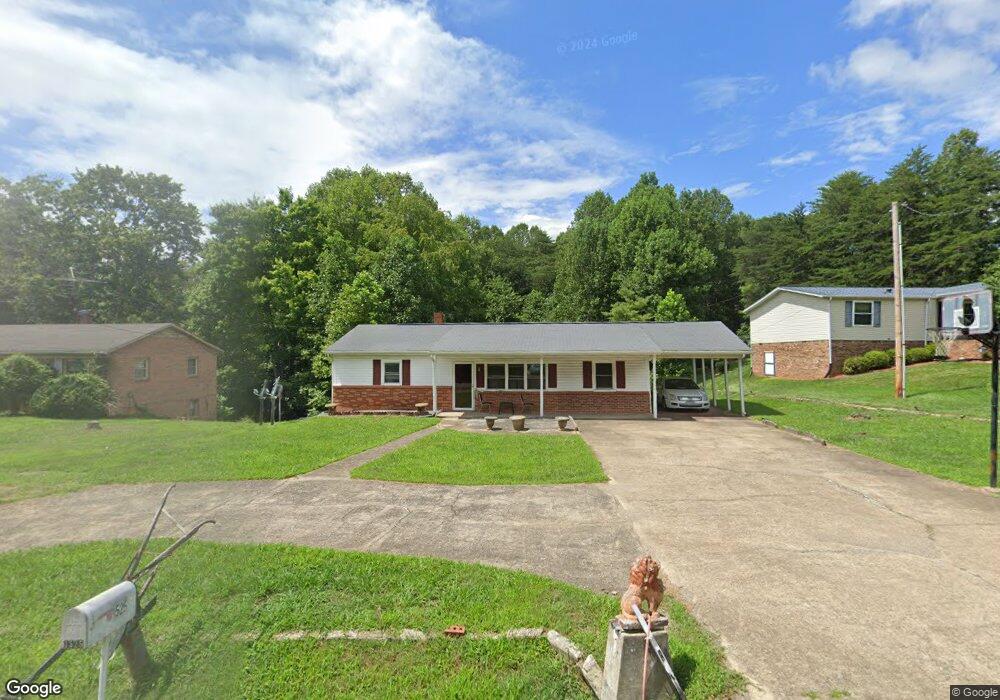 1525 Elijah Cir, Martinsville, VA 24112 - photo 1