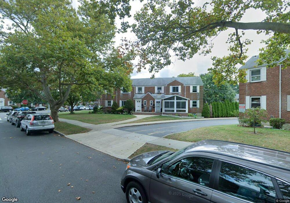 26072 73rd Ave unit G-2, Glen Oaks, NY 11004 - photo 1