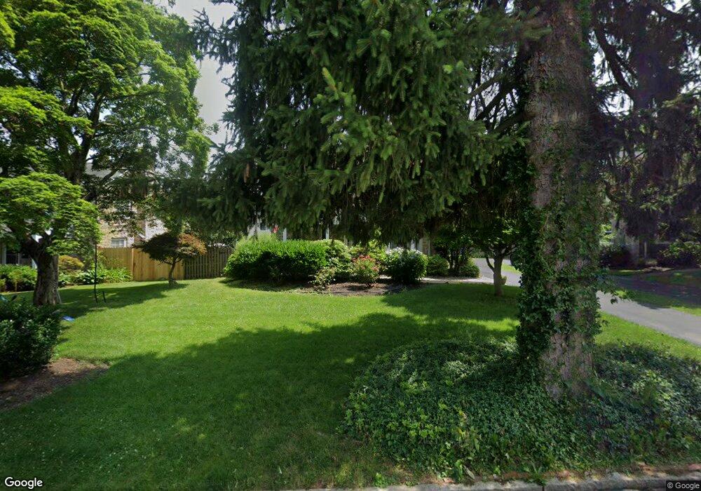 5 Old Oaks Rd, Bryn Mawr, PA 19010 - photo 1