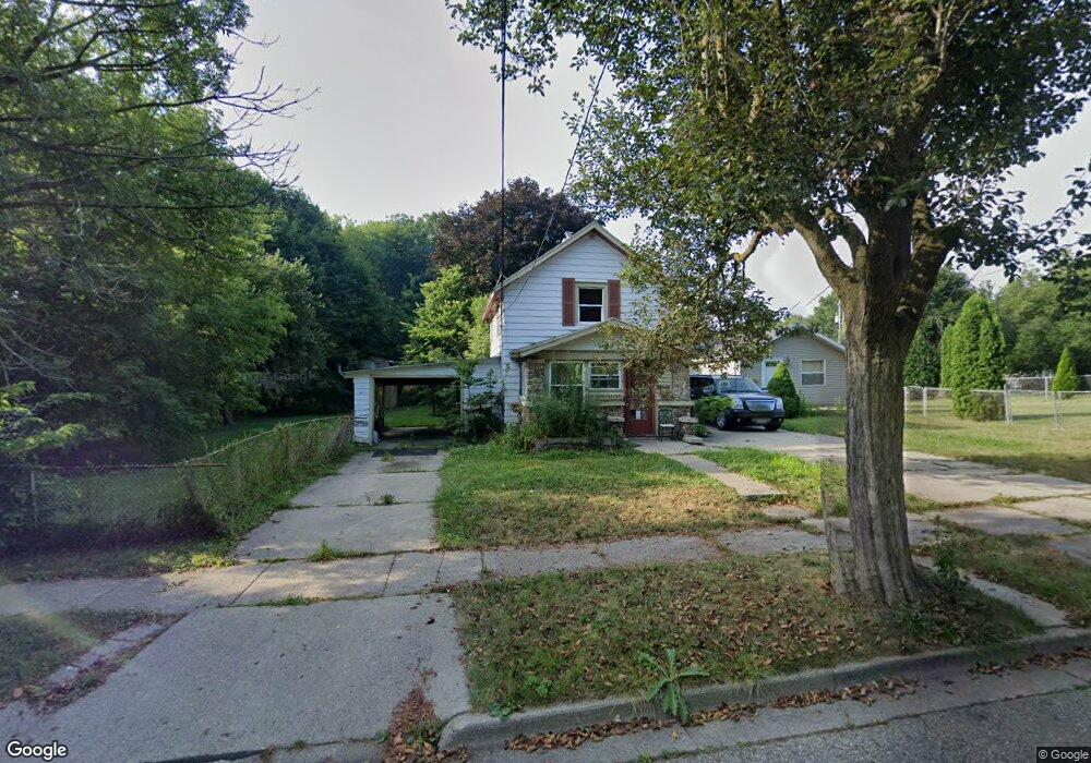 1315 W Maple St unit 5, Lansing, MI 48915 - photo 1