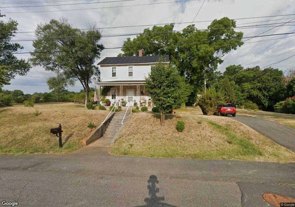 804 N Shenandoah Ave, Front Royal, VA 22630 - photo 1