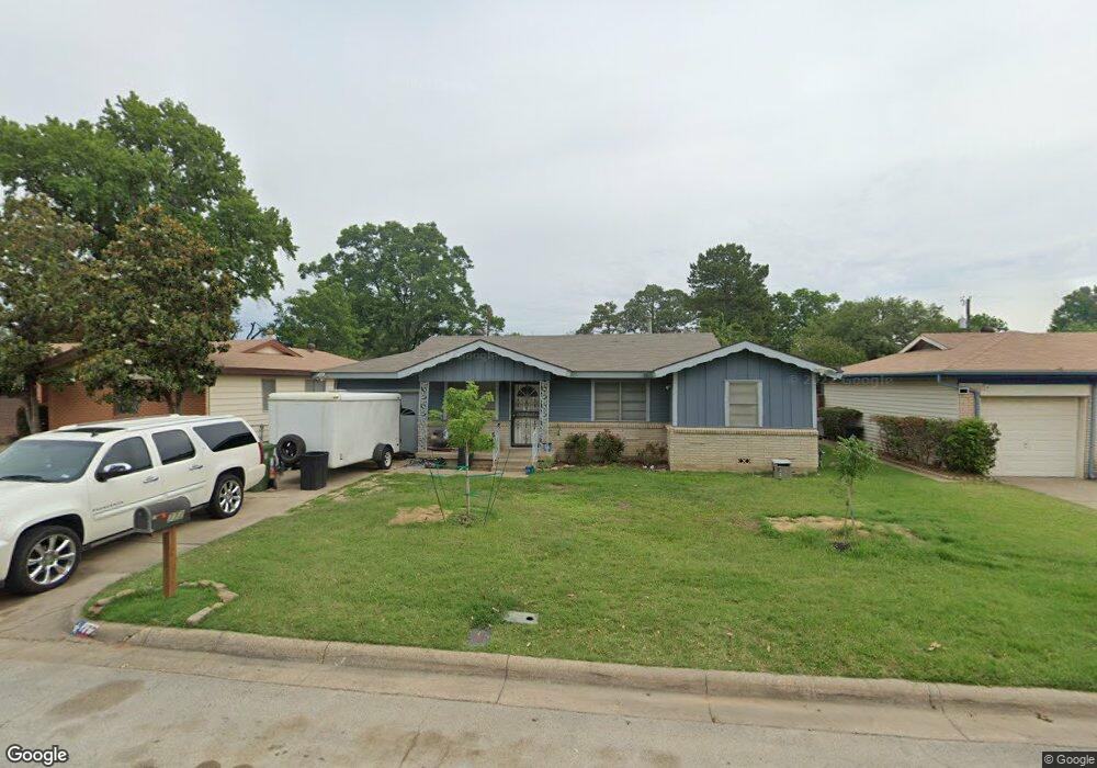 772 Betty Ln, Hurst, TX 76053 - photo 1