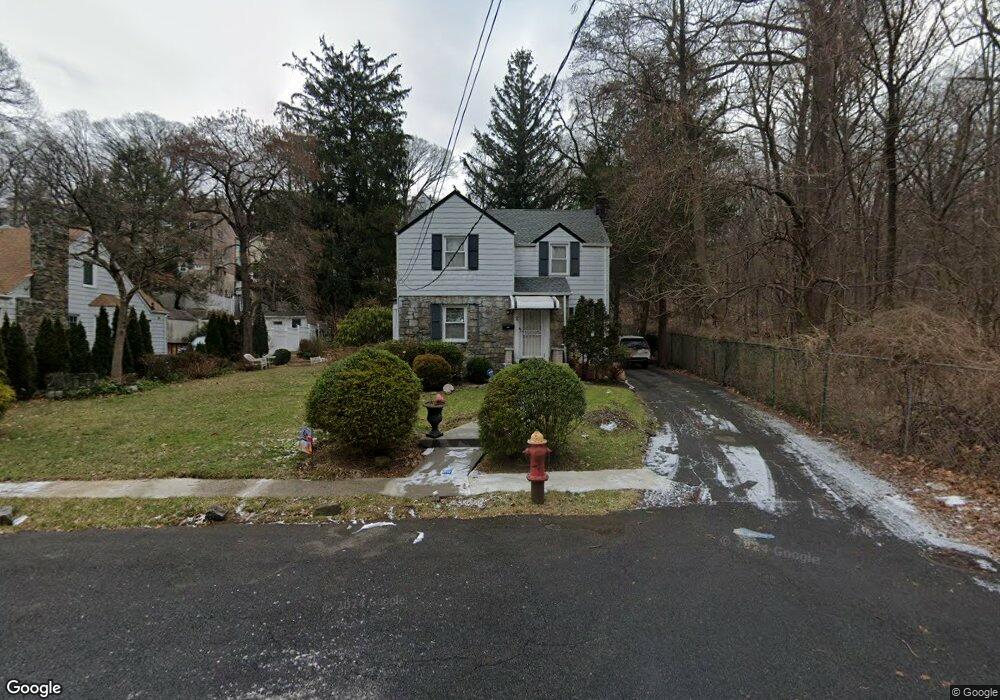 2 Tibbetts Rd, Yonkers, NY 10705 - photo 1