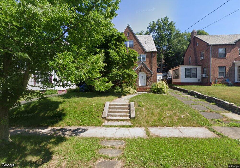 28 Colebrook St, Hartford, CT 06112 - photo 1