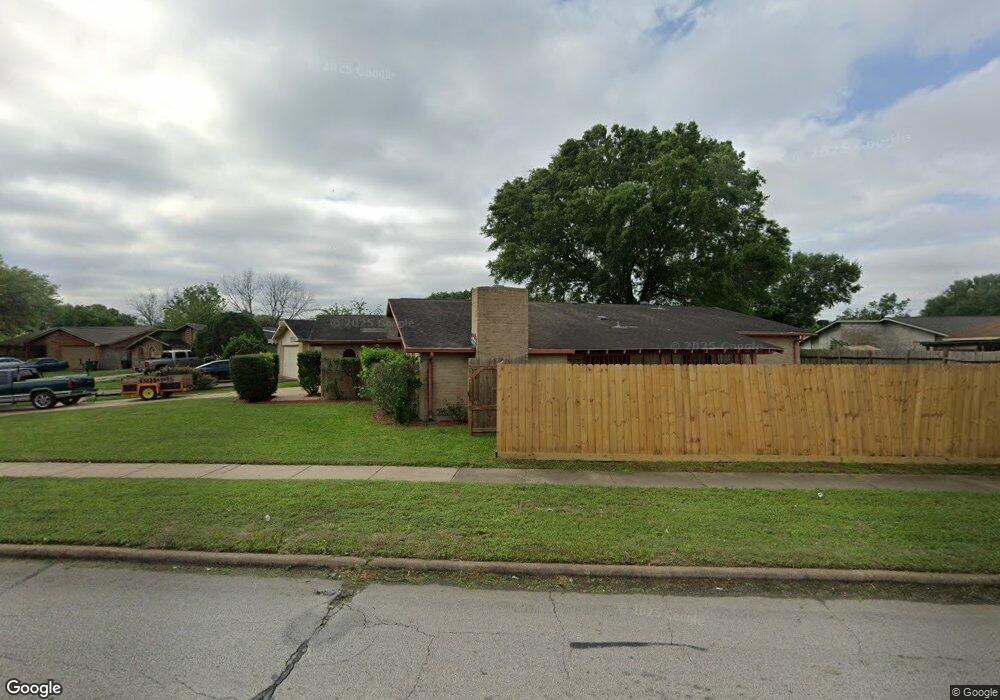 5631 W Ridgecreek Dr, Houston, TX 77053 - photo 1