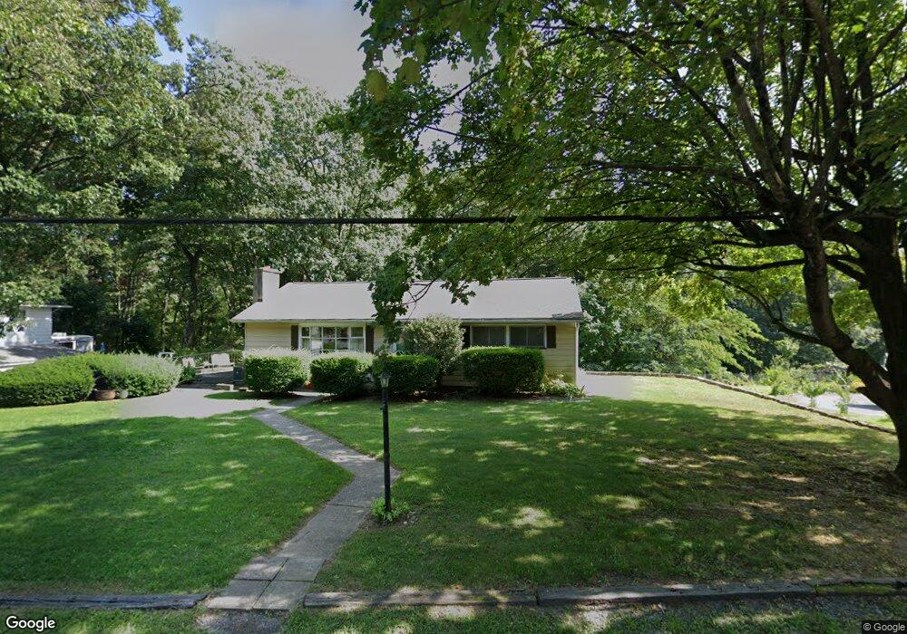 1074 Constitution Ave, Pen Argyl, PA 18072 - photo 1