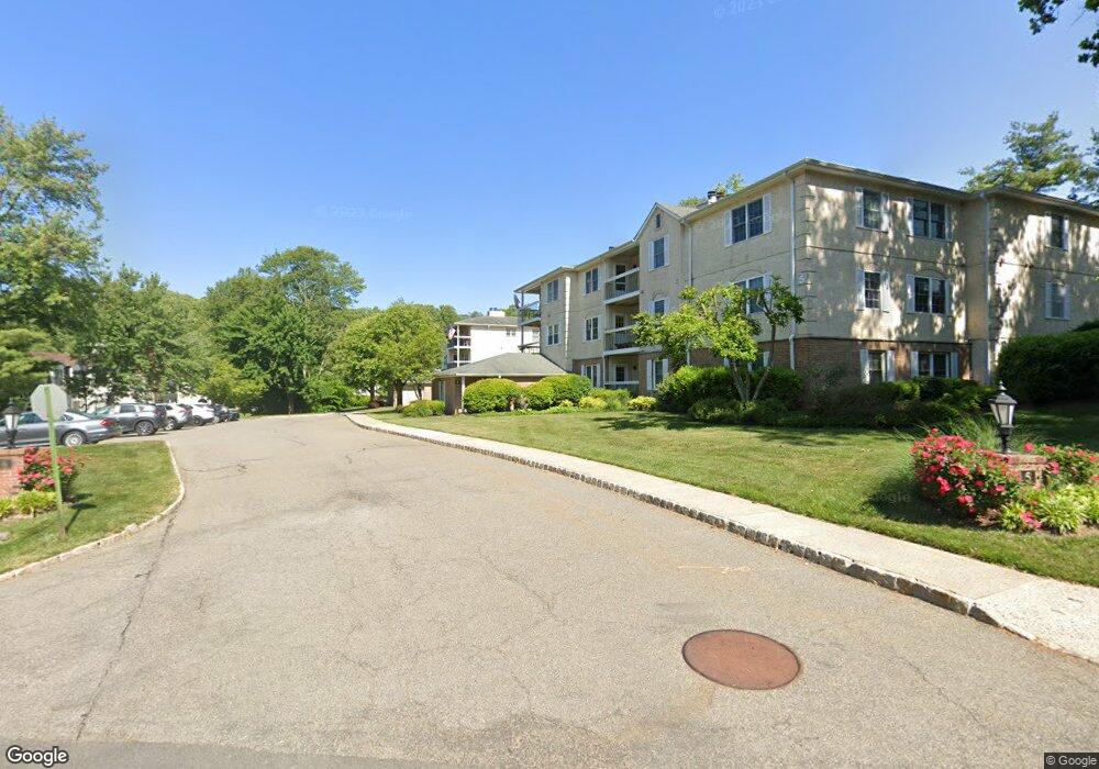 6H Heritage Dr, Chatham, NJ 07928 - photo 1