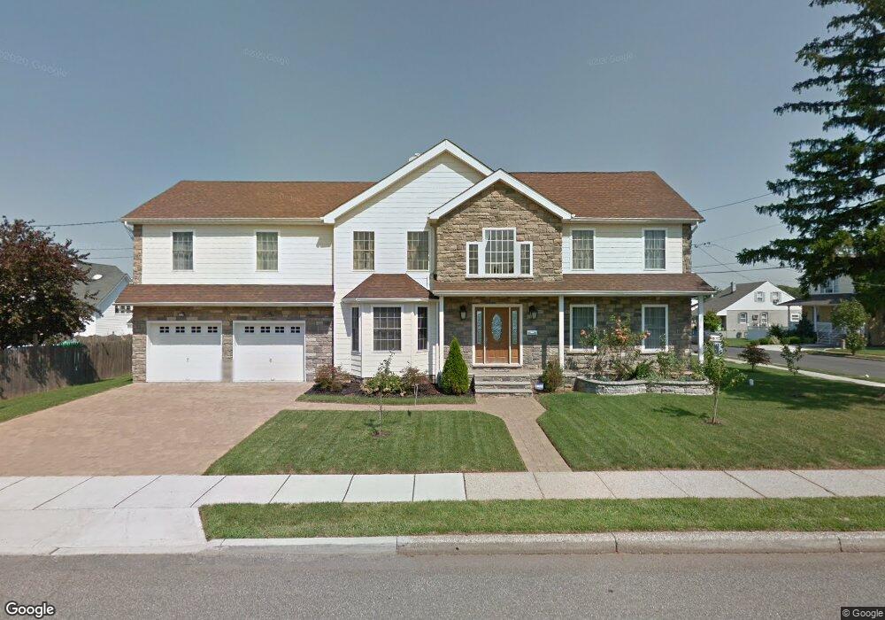 20 Oakwood Ave, Carteret, NJ 07008 - photo 1