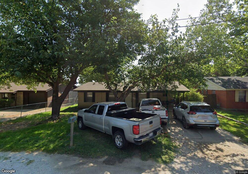 910 N 8th St, Sanger, TX 76266 - photo 1