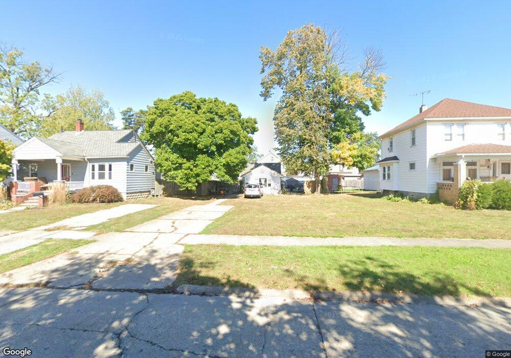 2229 E 32nd St, Lorain, OH 44055 - photo 1