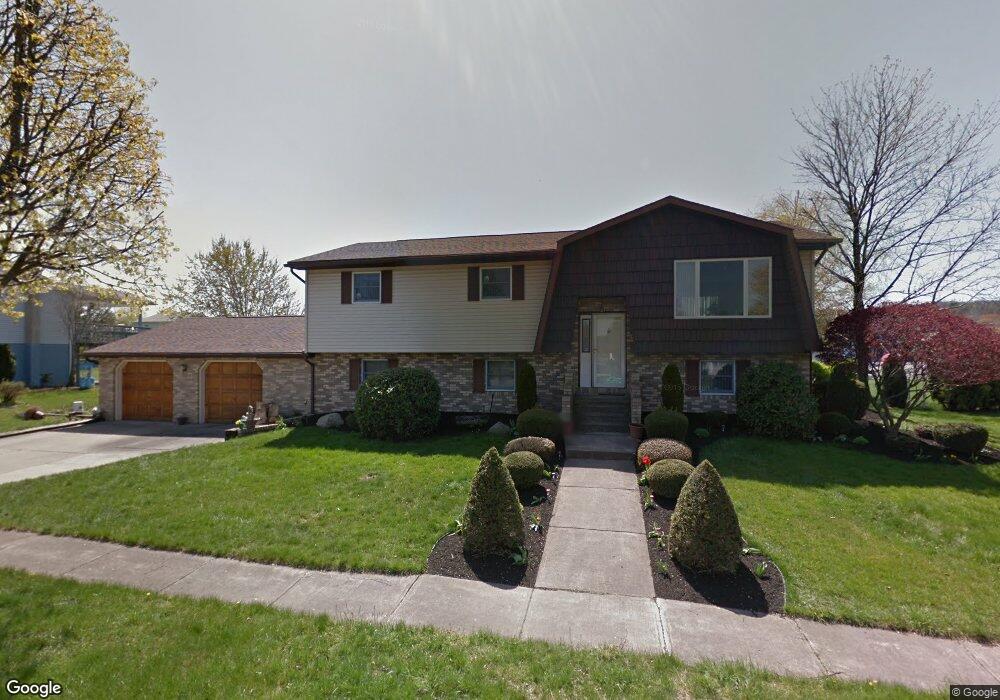 221 Greenwave Blvd, Kingston, PA 18704 - photo 1