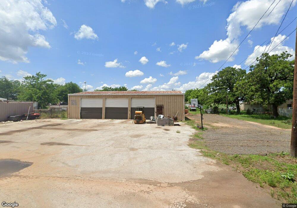 110 N Wilson St, Boyd, TX 76023 - photo 1