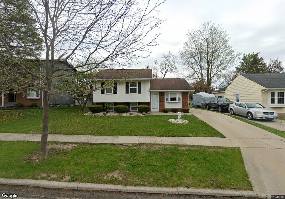 110 Renfrew Ave, Adrian, MI 49221 - photo 1