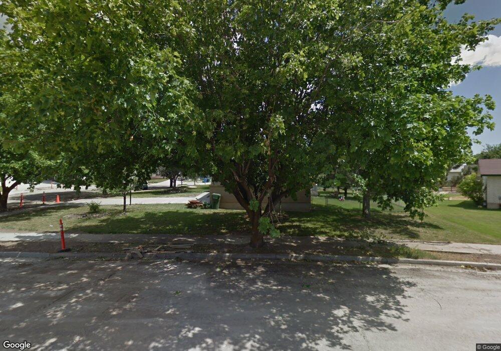 570 Maple Dr, Smithfield, UT 84335 - photo 1