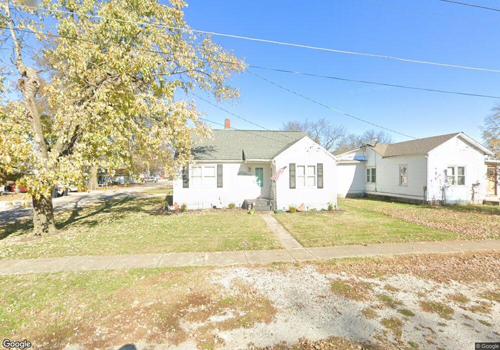 416 W Franklin Ave, Effingham, IL 62401 - photo 1