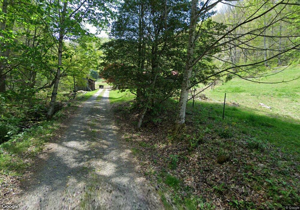 746 Mathis Rd, Burnsville, NC 28714 - photo 1