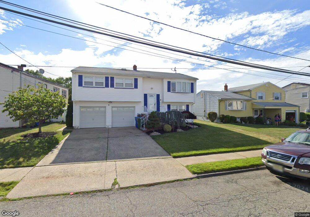 674 Franklin Dr, Perth Amboy, NJ 08861 - photo 1