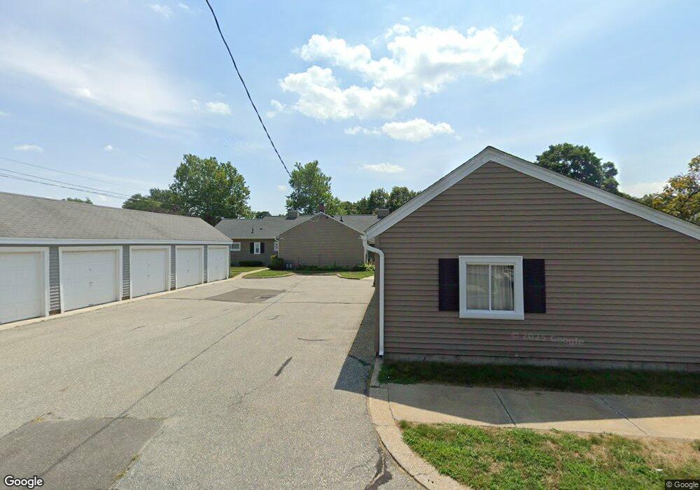 166 Horseshoe Dr, Chicopee, MA 01022 - photo 1