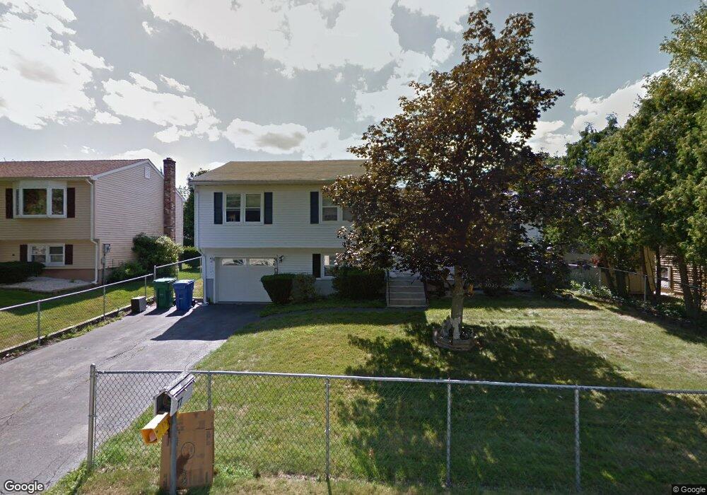 77 Julia Terrace, Middletown, CT 06457 - photo 1