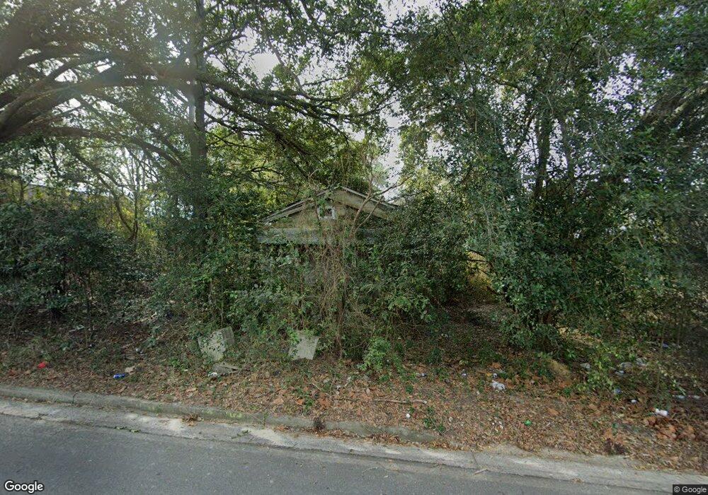 208 Brown St, Uvalda, GA 30473 - photo 1