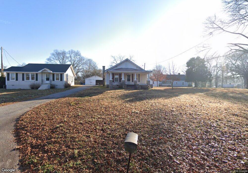 507 Spring St, Commerce, GA 30529 - photo 1