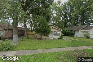 18 North St, Zeigler, IL 62999