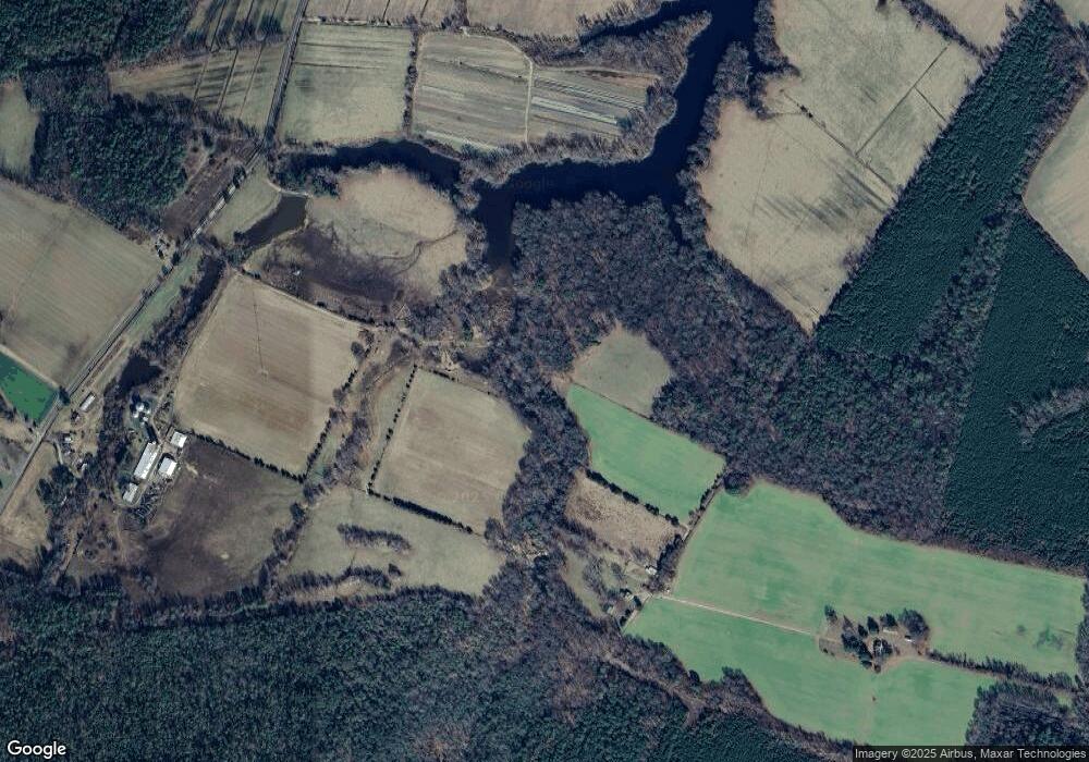 515 Haywood Ln, Colonial Beach, VA 22443 - photo 1