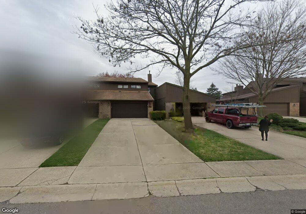 1438 Beaumont Cir, Flushing, MI 48433 - photo 1