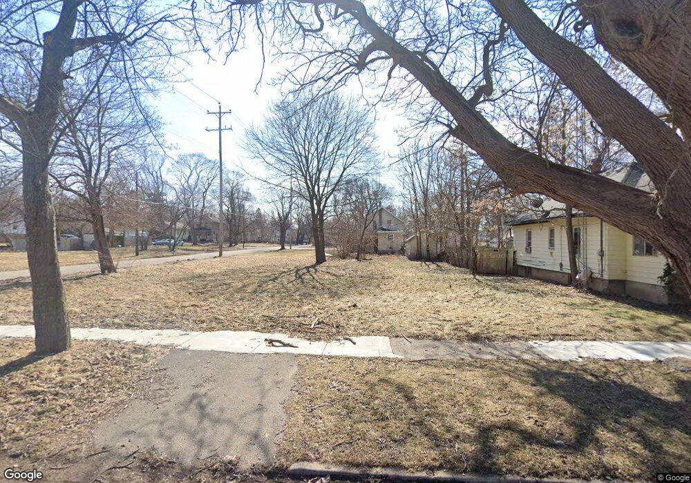 1654 Illinois Ave, Flint, MI 48506 - photo 1
