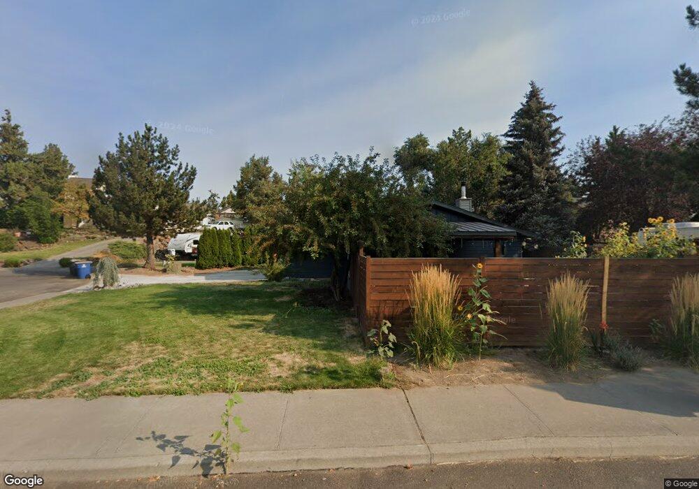 1714 NE Hollow Tree Ln, Bend, OR 97701 - photo 1