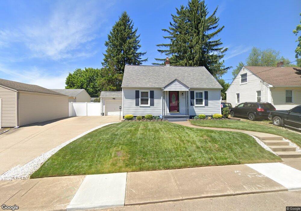 715 Sherlock Place NE, Canton, OH 44714 - photo 1