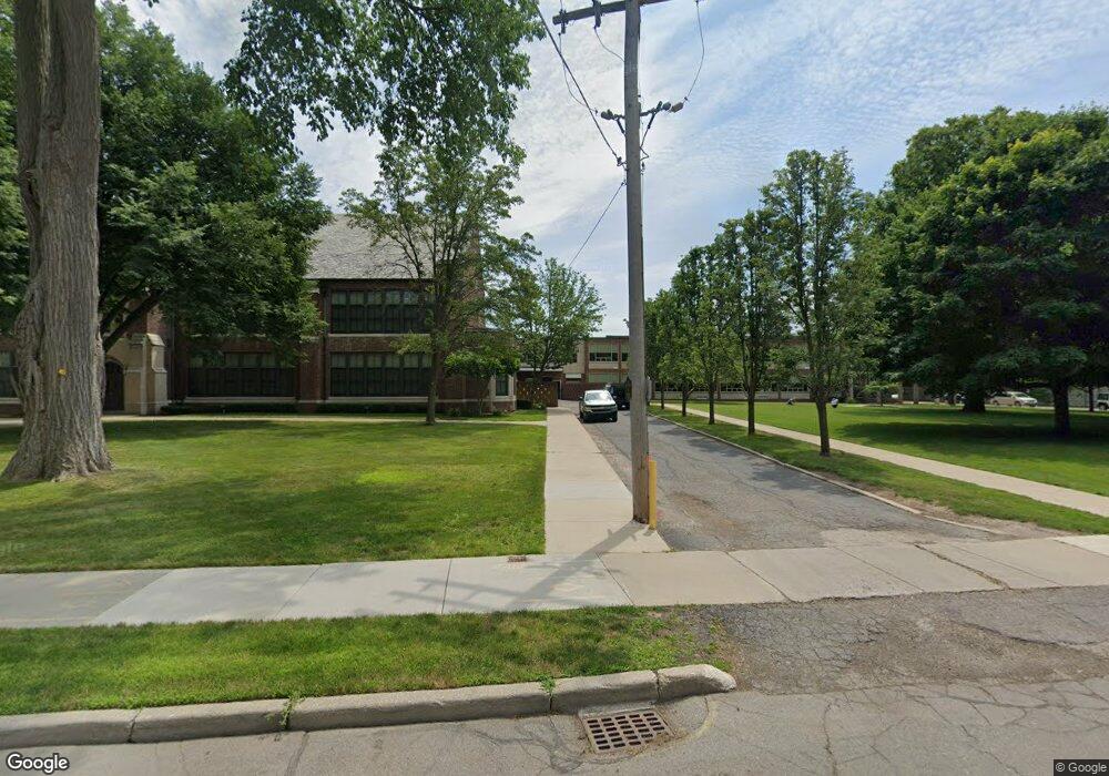 145 Lake Shore Rd, Grosse Pointe Farms, MI 48236 - photo 1