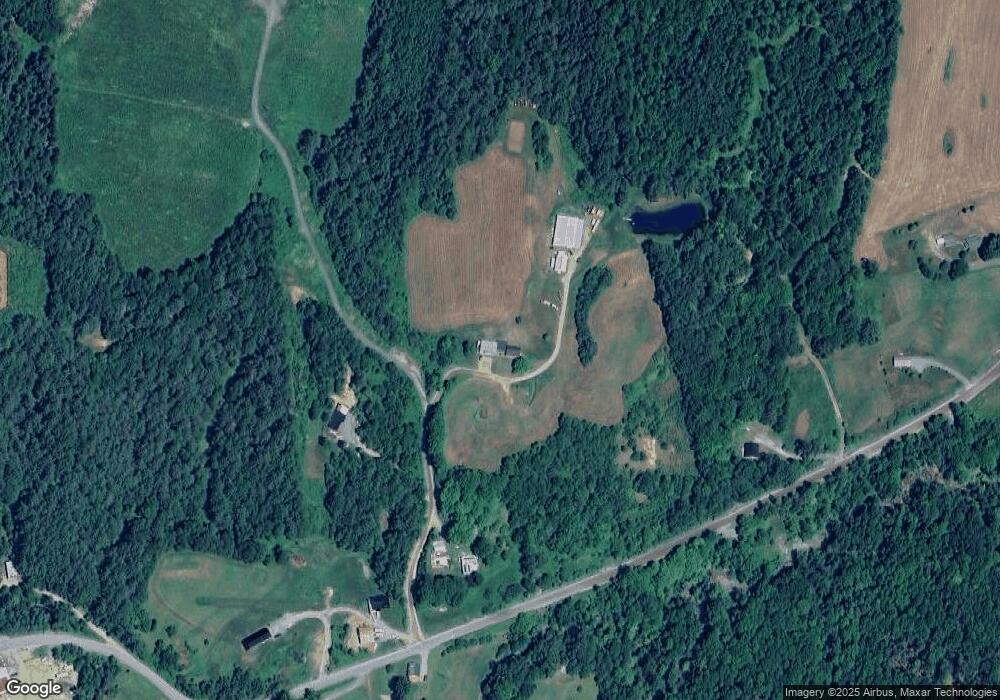 152 Mayhew Dr, Saint Johnsbury, VT 05819 - photo 1