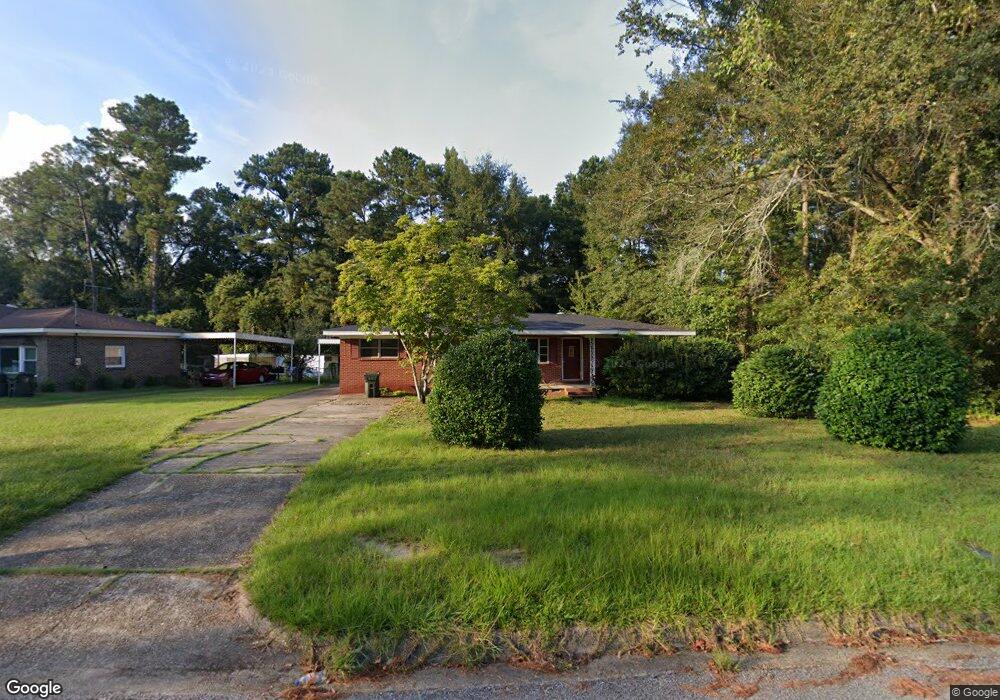 305 Pearce St, Dothan, AL 36301 - photo 1