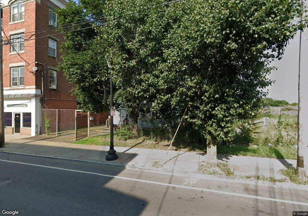 425 E Main St unit 2nd 3rd floor, Bridgeport, CT 06608 - photo 1