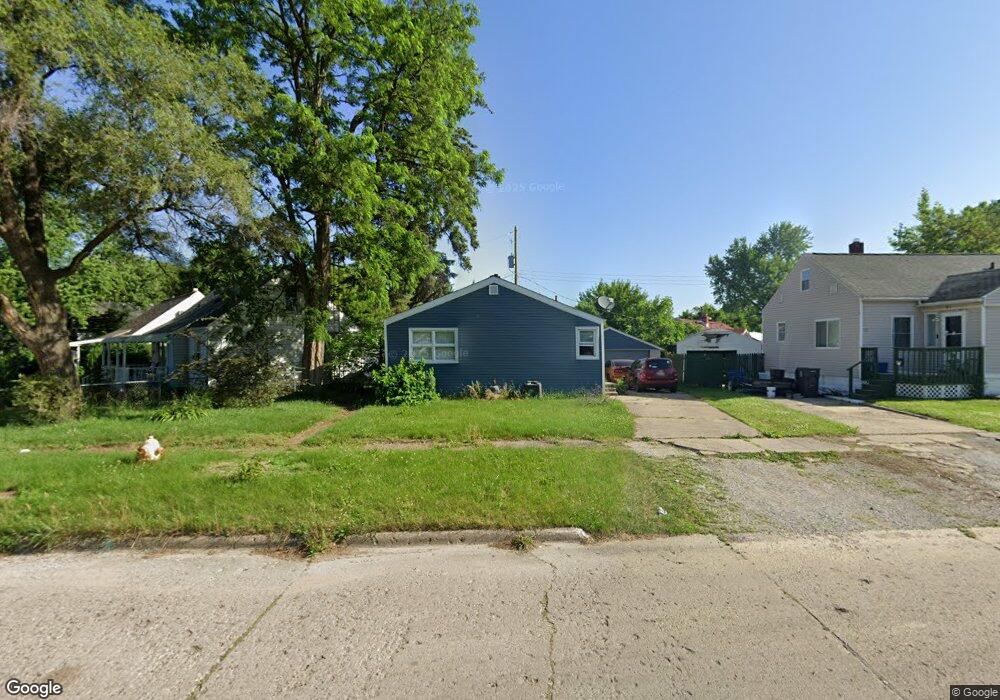 401 Dell Ave, Flint, MI 48507 - photo 1