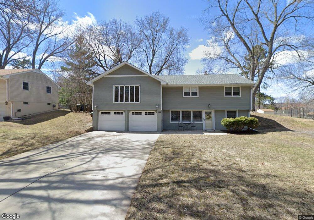 5714 Glen Moor Cir, Minnetonka, MN 55345 - photo 1