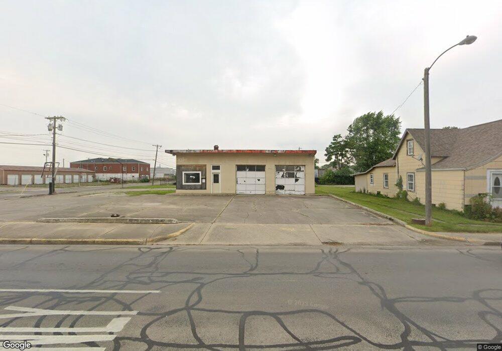 2231 Columbus Ave, Anderson, IN 46016 - photo 1