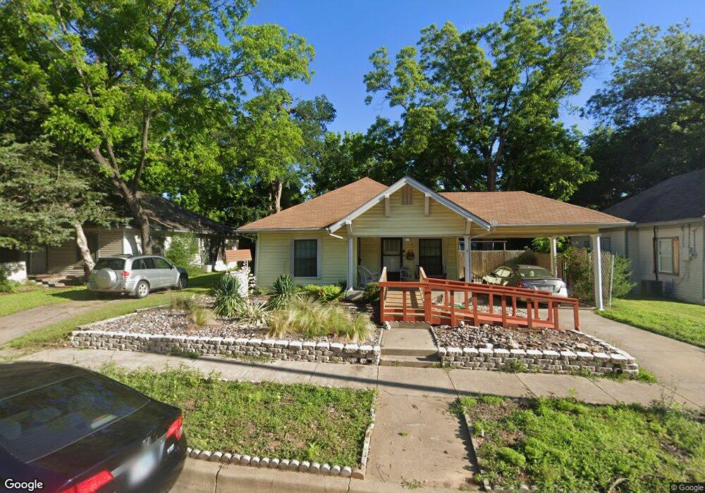 412 W Wardville St, Cleburne, TX 76033 - photo 1